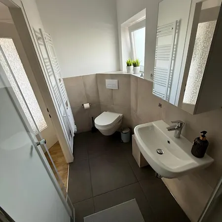 Апартаменти Moderne Mit Grosser Dachterasse